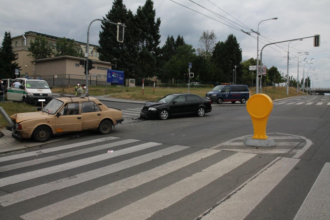 Obr. 4.2.12 - Nehoda v souvislosti s vyšším věkem řidiče 4.2.2.5 Nezkušenost a mladí řidiči Další rizikovou skupinou jsou nezkušení a mladí řidiči.