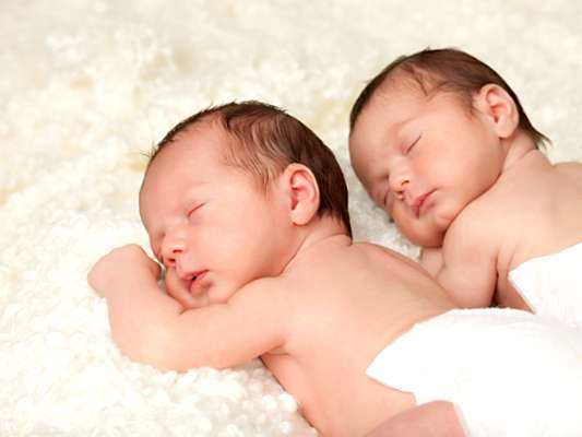 http://weemade.com/tips-for-parents-for-twins/ 2.