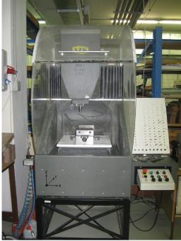 UTB ve Zlíně, Fakulta technologická 62 Tab. 10 Technické parametry CNC HWT C-442 [14] Obr. 43 CNC frézka HWT C-442 8.1.2 Pouţité frézovací nástroje Pro obrábění byly použity kulové (rádiusové) frézovací nástroje od firmy Seco Tools.