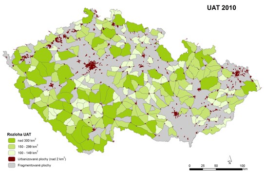 Fragmentace krajiny významně ovlivňuje vodní a suchozemské ekosystémy a v nich žijící rostliny a živočichy.