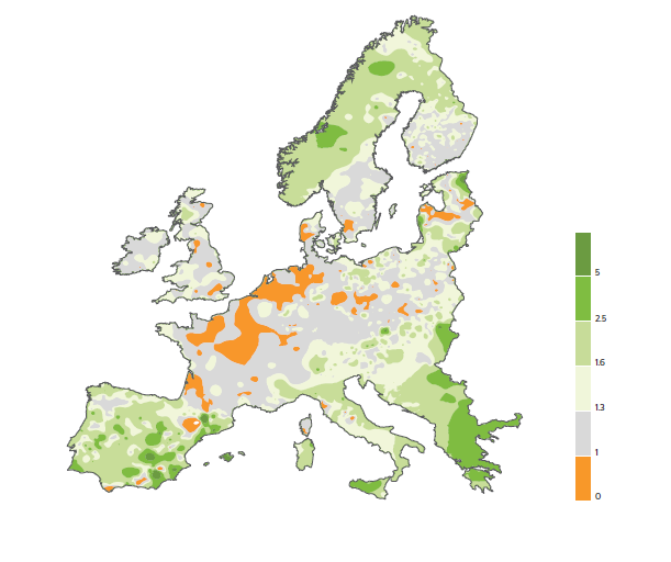 Lesy v ČR v evropském kontextu KLÍČOVÁ SDĚLENÍ Celkovou situaci evropského lesnictví lze považovat za uspokojivou, není zaznamenávána systematická nerovnováha ve smyslu upřednostňování produkce nad