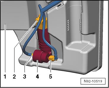 Demontáž a montáž nádobky ostřikovačů Demontáž Vypnout zapalování a všechny elektrické spotřebiče.