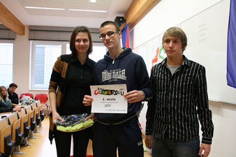 01 02 03 04 05STUDENT V ŘÍŠI DIVŮ SOUTĚŽ ŠKOLNÍ ČASOPIS ROKU TEXT: MIKULÁŠ HURTA, 2. A FOTO: ASKČR Za drkotání vlaku se pomalu probouzím z dvouhodinového spánku.