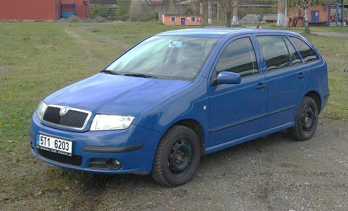 nákladní automobil, skříňový vyrobeno 2007 najeto 240 352 km objem motoru 1 422 ccm 59 kw platnost STK 10/2017 modrá převodovka manuální elektrická přední okna, elektrická zrcátka, autorádio,