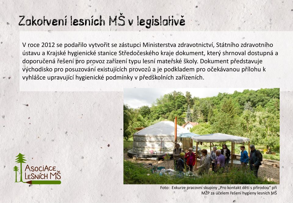 školy.