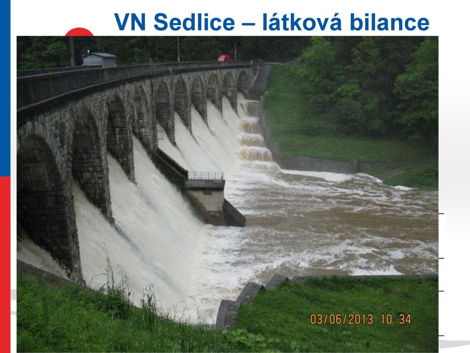 i P-PO 4 do nádrže nízké odnosy (t) na odtoku meziročně se koncentrace na přítoku