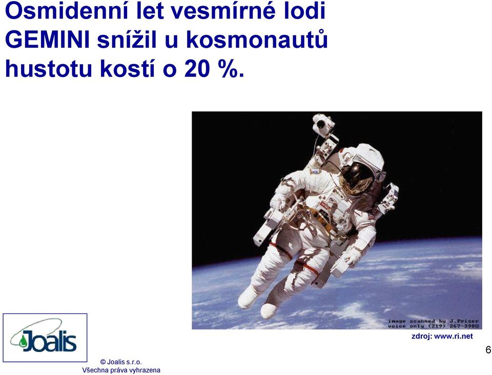 kosmonautů hustotu