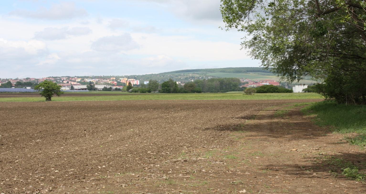 Obecná charakteristika převážně harmonická kulturní krajina ve zvlněné pahorkatině krajina značně urbanizovaná, velký podíl moderní