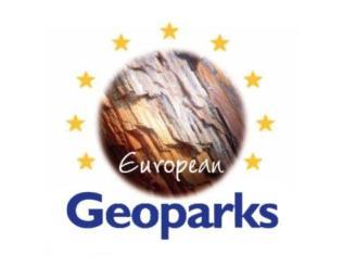 Logo Logo Evropský geopark je registrované ve všech zemích Evropské unie. Tato ochranná známka je přidělována geoparkům na základě splnění předepsaných a na místě kontrolovaných kritérií.