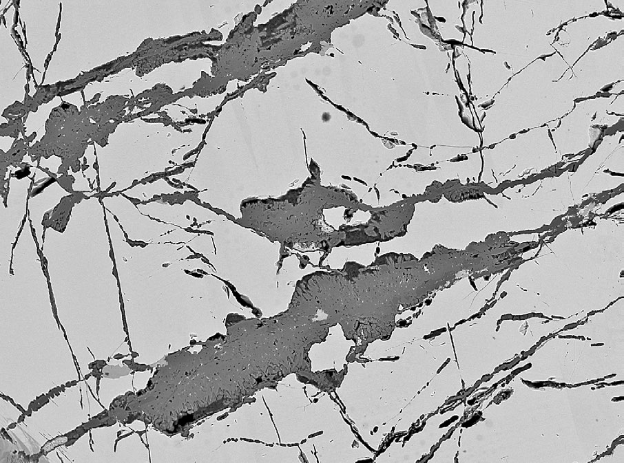 142 Bull. mineral.-petrolog. Odd. Nár. Muz. (Praha) 23, 2, 2015. ISSN 1211-0329 (print); 1804-6495 (online) Obr. 25 Graf obsahů (As+Sb) vs.