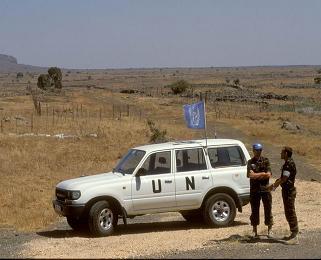 25 Pozorovatelé OSN MONUSCO Počet pozorovatelů: 3 United Nations Stabilization Mission in the Congo http://monuc.unmissions.