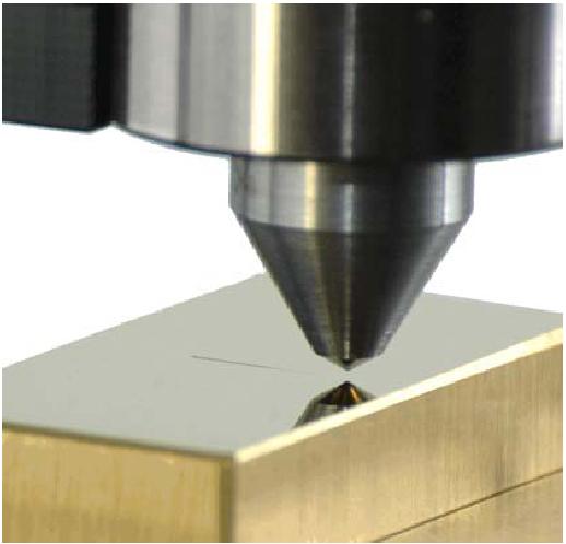 Ústav výrobního inženýrství vědeckovýzkumné aktivity Navrhování výrobků a nástrojů: měření mikrotvrdosti pro kovy a polymery mikro