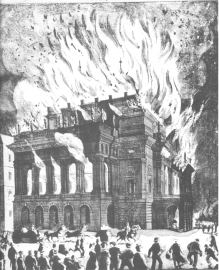 Základní kámen položen r. 1868. Stavba byla dokončena r. 1881. Divadlo těsně před slavnostním otevřením vyhořela. K otevření došlo v r.