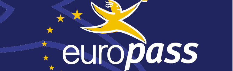 EUROPASS Politické pozadí Co je a co není Europass Cíle a úkoly Europassu Činnost Národního centra
