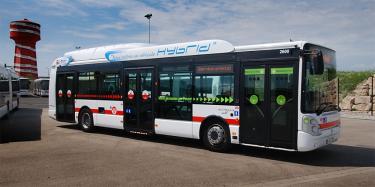Benefity Hybridu : Jízdní komfort Řidiči zpětná vazba Snadno se ovládá: školení Příjemné řízení Reaktivita: bezpečnost, pohoda Dobrá funkčnost Hill Holder / Creep Průzkum u pasažérů 491 anket Březen