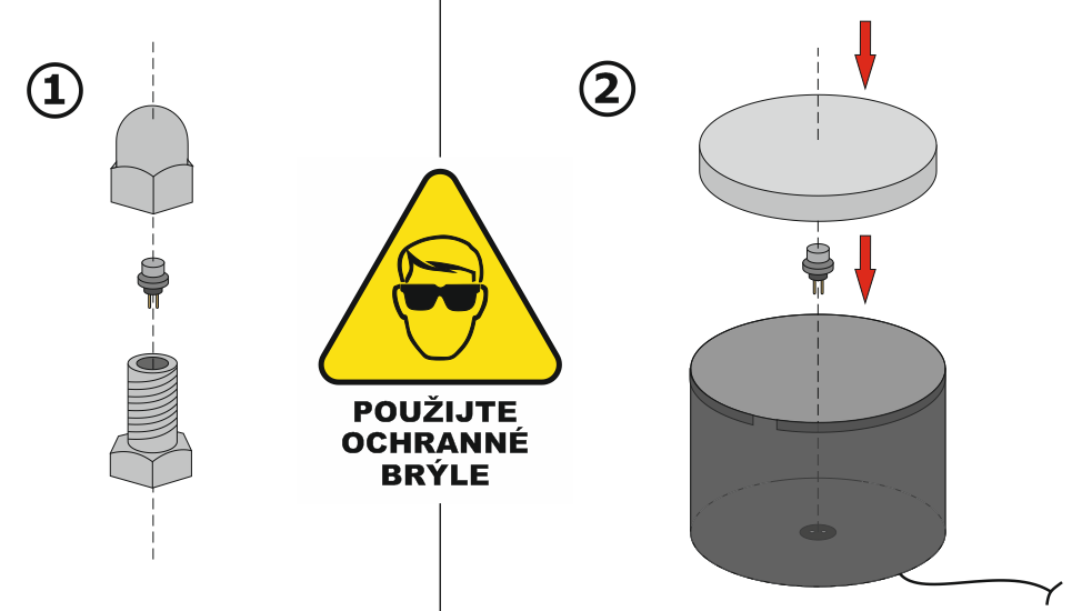 3) Odejměte spodní záložní kryt kontejneru. Přiložte papírový obal na vrch kontejneru a skrze tento obal protlačte padák včetně šňůr dovnitř kontejneru.