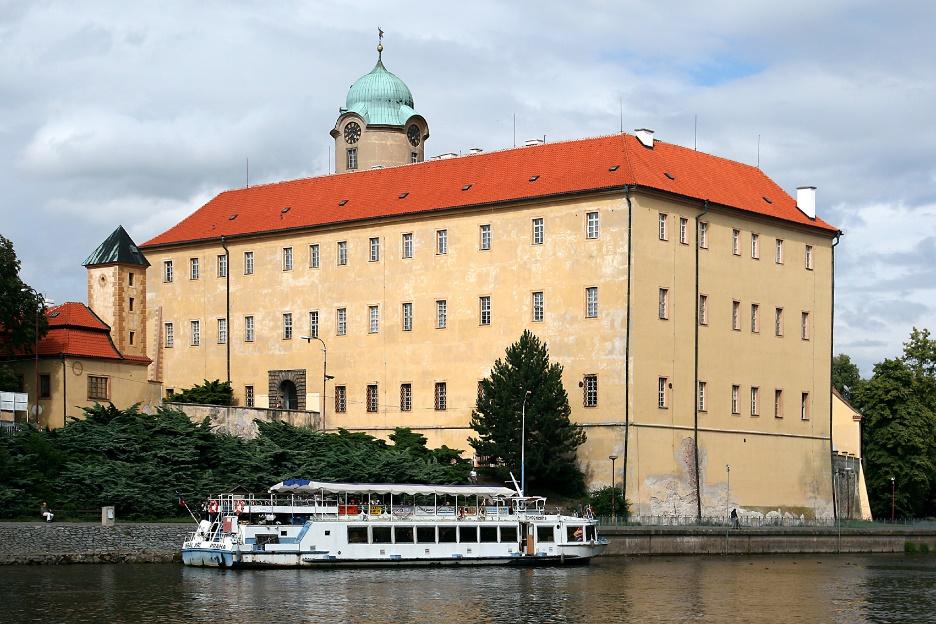 Zlatá ulička Letohrádek Hvězda