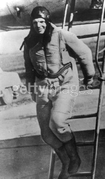 Uţ počas letu bol Gagarin povýšený z nadporučíka na majora a z