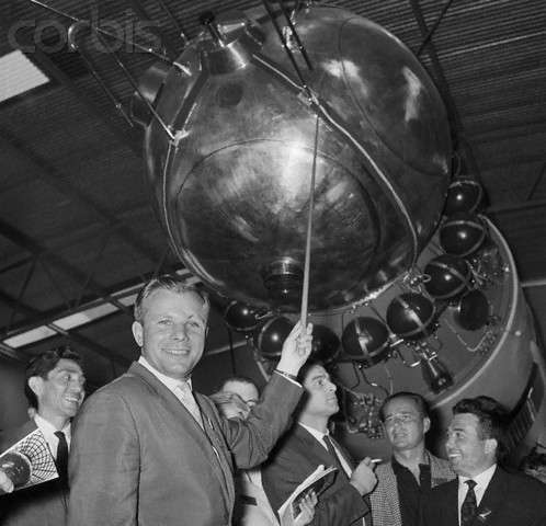 PARIS AIR SHOW 1965 S posádkou Gemini 4 - Edward H.White II, James A.