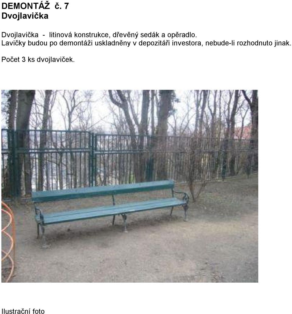dřevěný sedák a opěradlo.