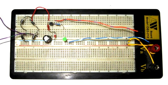 elektrolytický kondenzátor 0,47mF, 2ks elektrolytického kondenzátoru 0,1mF, C1, C2, C3 -keramické