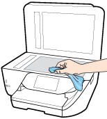 Údržba tiskárny Požadovaná funkce Čištění skla skeneru Čištění skla skeneru Prach nebo nečistoty na skle skeneru, na spodní straně víka skeneru nebo na rámu skeneru mohou zpomalit proces, snížit