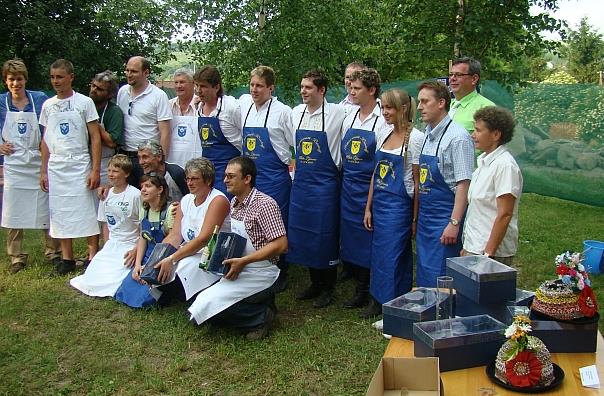 GRANTY A DOTACE Městská knihovna ve Ždánicích získává finanční prostředky z grantů a dotací JMK, EU, v rámci VISK,