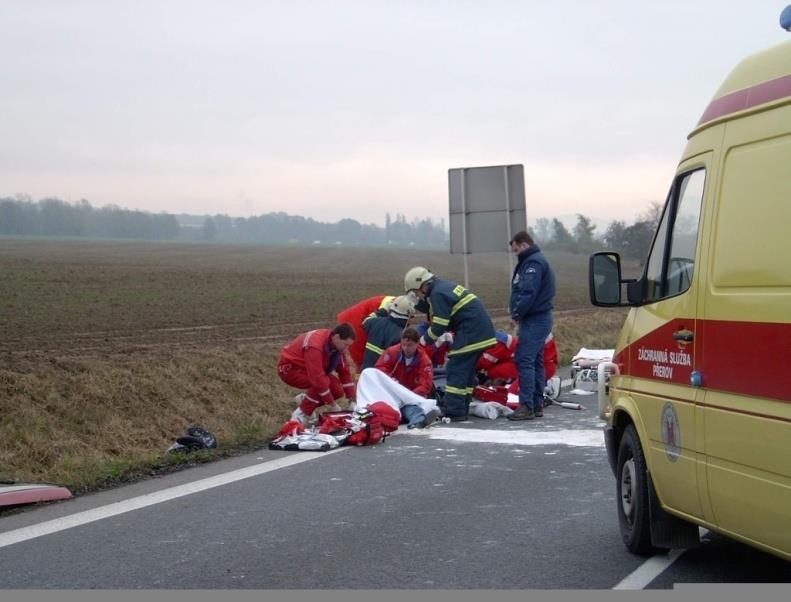 DIAGNOSTIKA V PNP tepenné a dutinové krvácení, tenzní PNO, poranění Cp, KCT postup