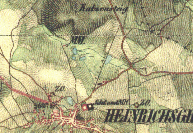 Hlavní alej v úseku od Jindřichovic k požární nádrži je zanesena již na mapách druhého vojenského mapování z let 1836-1852. Z tohoto období mohou pocházet nejstarší dřeviny (javory kleny).