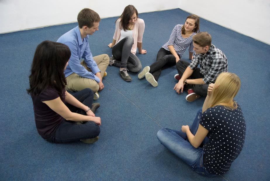 MAGISTERSKÝ STUPEŇ STUDIA Výuka zaměřena na speciální a aplikované psychologické disciplíny Psychoterapie Manželské a rodinné poradenství Management marketingu A mnoho dalších.