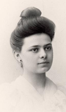 Milí farníci, v neděli 16. října papež František kanonizoval sedm lidí a jedním z nich byla Alžběta od Nejsvětější Trojice (1880-1906).