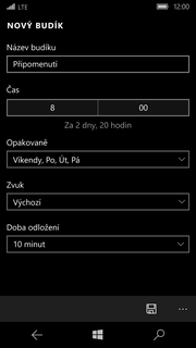 Bluetooth - odesílání obrázků dlaždici Fotky. U vybrané fotky stisknete tlačítko sdílet. Dále vyberete Bluetooth. 4.