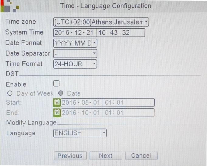 Připojte rekordér k elektrickému napájení sítě za použití adaptéru dodaným se systémem. Průběh Setup Wizardu. 1. Jakmile je DVR zapnut, objeví se Setup Wizard. Spustí se pokaždé, když je DVR zapnuto.