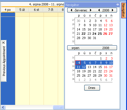 Ukázka: Příklad seskupení kalendáře podle dnů v režimu Časová osa V pravé části okna je umístěno vysouvací okno s datumovým navigátorem kalendáře.