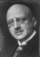 Heterogenní katalýza Haber-Boschova syntéza amoniaku 1915 Plynné reaktanty: N 2 + 3 H 2 2 NH 3 Fritz Haber 1868-1934 Katalyzátor: železo, teplota 500 C (aby byl katalyzátor aktivní), tlak 30 MPa