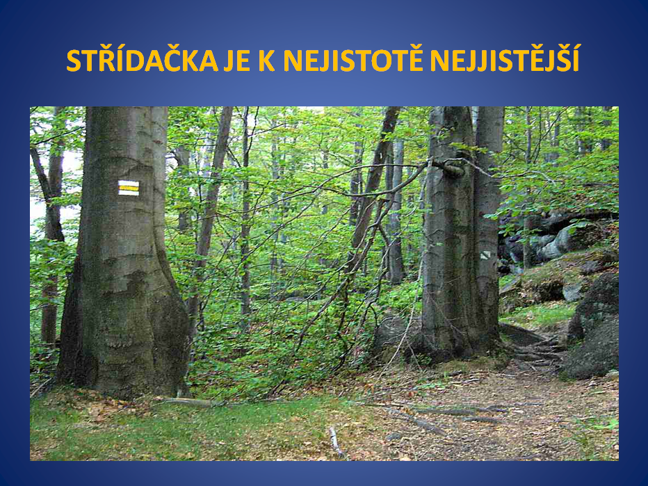 Pokud jsou na souběhu značených tras různých vedoucích barev jednoho nebo více