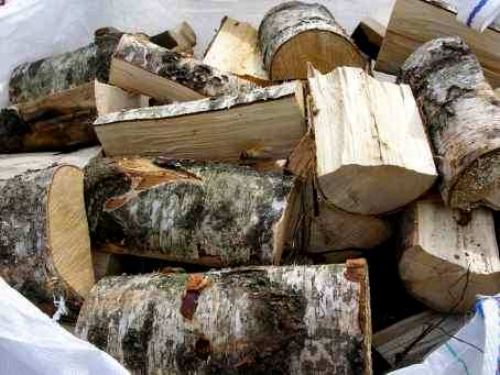 Palivové dřevo v domácnostech Odhadovaná spotřeba: až 3 miliony tun (!