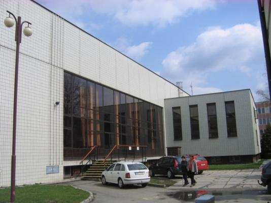 ENERGETICKÝ AUDIT Budova Dům kultury ve Vsetíně - 82 - Foto č. 12: Severovýchodní pohled část A Foto č.