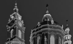 DopiSy telefon : 777 556 578 @malostranskenoviny.eu 9 PETR BURGR Člen vedení Spolku občanů a přátel Malé Strany a Hradčan. Bydlí na Malé Straně, na Staré Město chodí do práce.