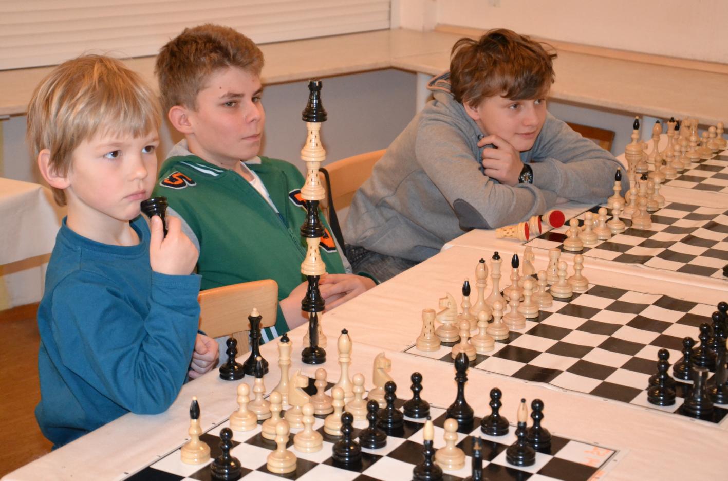 V trenérském týmu Střediska šachových nadějí se začíná trvale usazovat Marek Jurča ze Zbrojovky Vsetín.