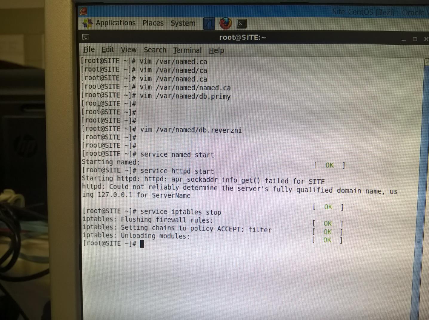 Dhcp klienti - když na liniuxu v konzoli dam dhclient eth0 tak se ve wiresharku ukaze to to klasicke offer, reply atd.