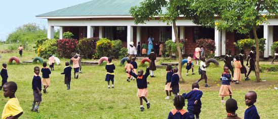 PROJEKTY V KENI Komunitní centrum Ostrov Naděje na Rusinga Island Školka Školku s výukovou metodou Montessori navštěvovalo 94 dětí. Školka je rozdělena do 3 tříd.