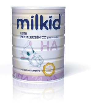 Dojčatá a malé deti s alergiou na mlieko kozie, ovčie - mlieko nie je pre dieťa ideálne (má priveľa soli), ale možno dávať od 2.