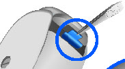 Odemknutí a uzamčení přihrádky baterie Vkládání a vyjímání sluchadla Vkládání a vyjímání sluchadla Výběr 3 Zamknutí Vhodným špičatým nástrojem zatlačte posuvný štítek vpravo.