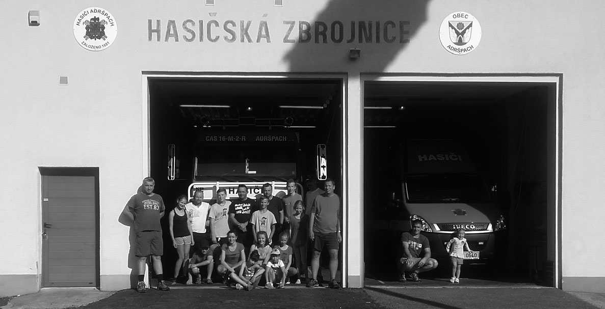 HASIČI JEMNIŠTĚ Nejdříve začnu mladými hasiči.