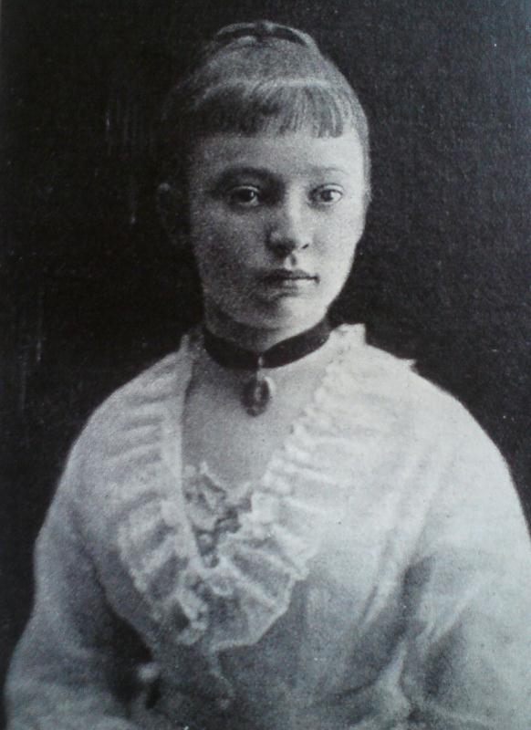 Obr. 13 Olga Chotková neboli Antoinetta s matkou v době