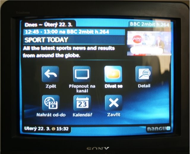 Tady vidime hlavni okno pruvodce. Mezi jedntlivymi kanaly a programy se muzeme snadno pohybovat pomoci pultu. Rozhrani je docela citelne a vhodne.
