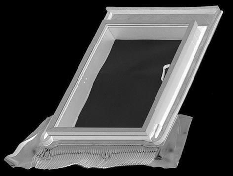 Strešné okno výstupné Luminex Top Univerzálne strešné okno s väčším výstupným otvorom je zároveň vhodnou alternatívou na presvetlenie a vetranie vedľajších priestorov v podkroví.