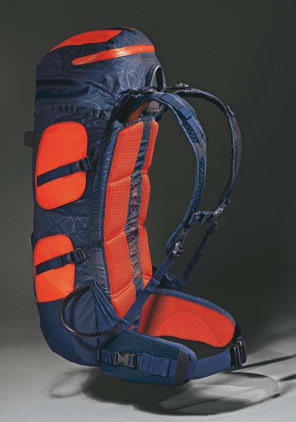 EXTREME ULTRALIGHT Ultra ľahký ruksak s objemom 28 litrov do extrémnych podmienok. EXTREME je synonymom najlepšej kvality a maximálnej funkčnosti už desať rokov.
