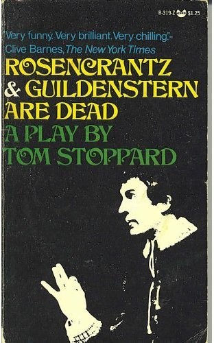 Rosencrantz a Guildenstern jsou mrtvi (1966) Dvě vedlejší postavy z Hamleta Děj z jejich pohledu